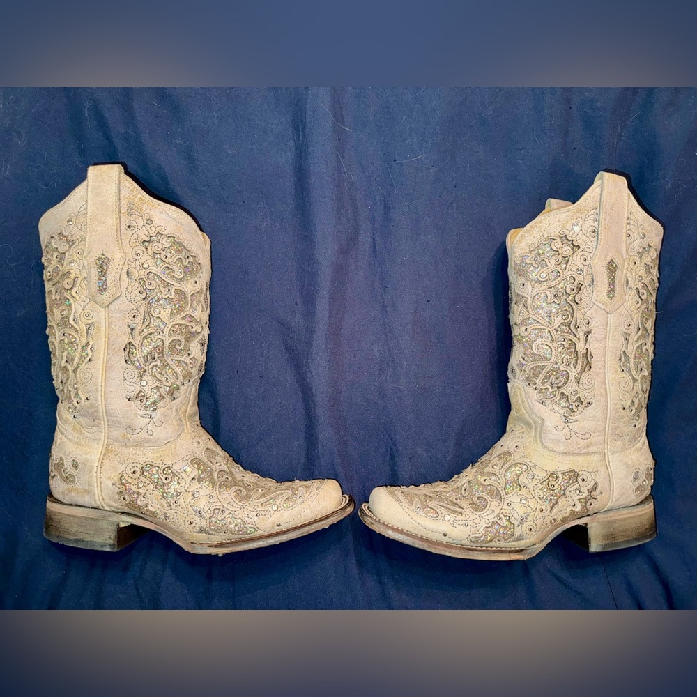 Corral Cream Colored Leather Iridescent Embroidered Western Boots with Box Toe